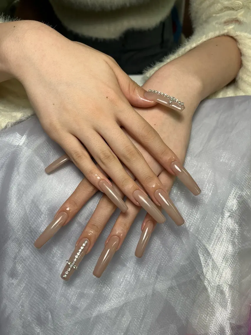 ネイル ハンドネイル ハンドケア ongles chicのネイルデザイン