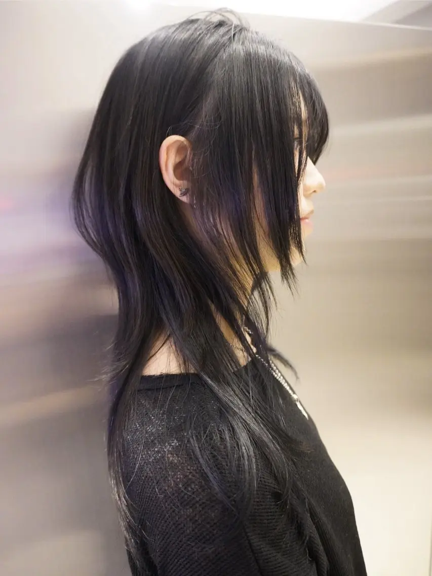 ロング カット 愛瑠奈 erunaのヘアスタイル