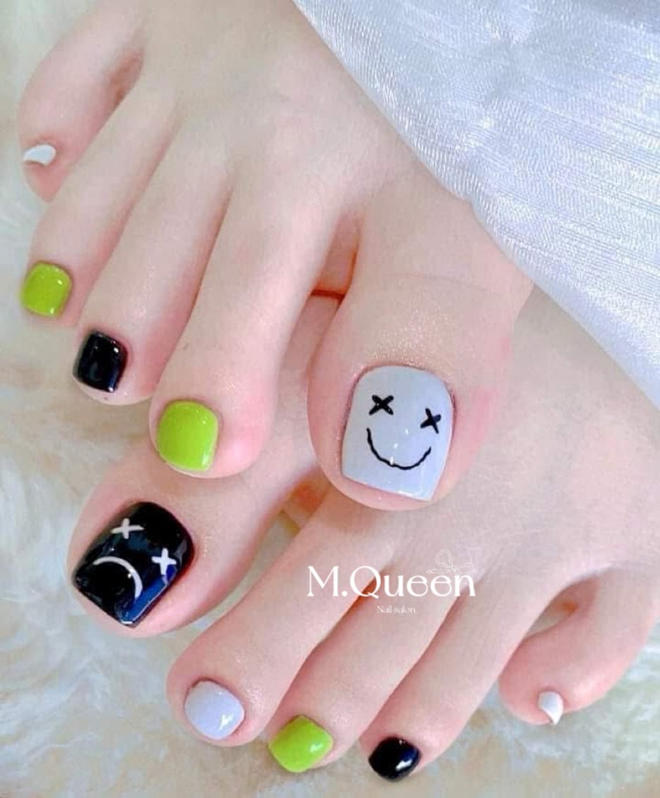 ネイル M.Queenネイル サロン天神今泉店のネイルデザイン