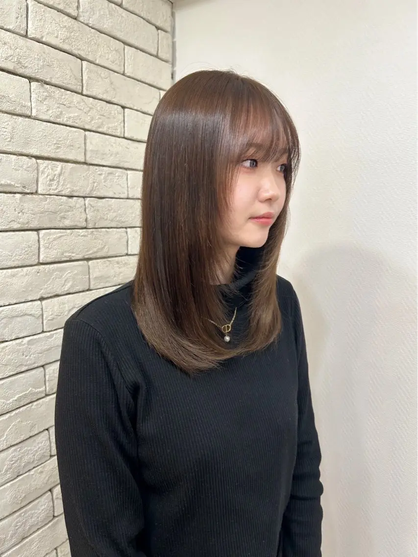 セミロング カラー アッシュ ベージュカラー ブラウンカラー 透明感カラー 🧣艶カラー・ヘア セット Chie🧸のヘアスタイル