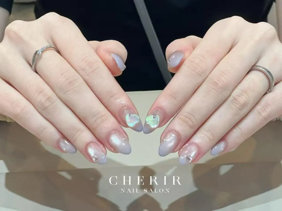 ネイル CHERIR Emiのネイルデザイン