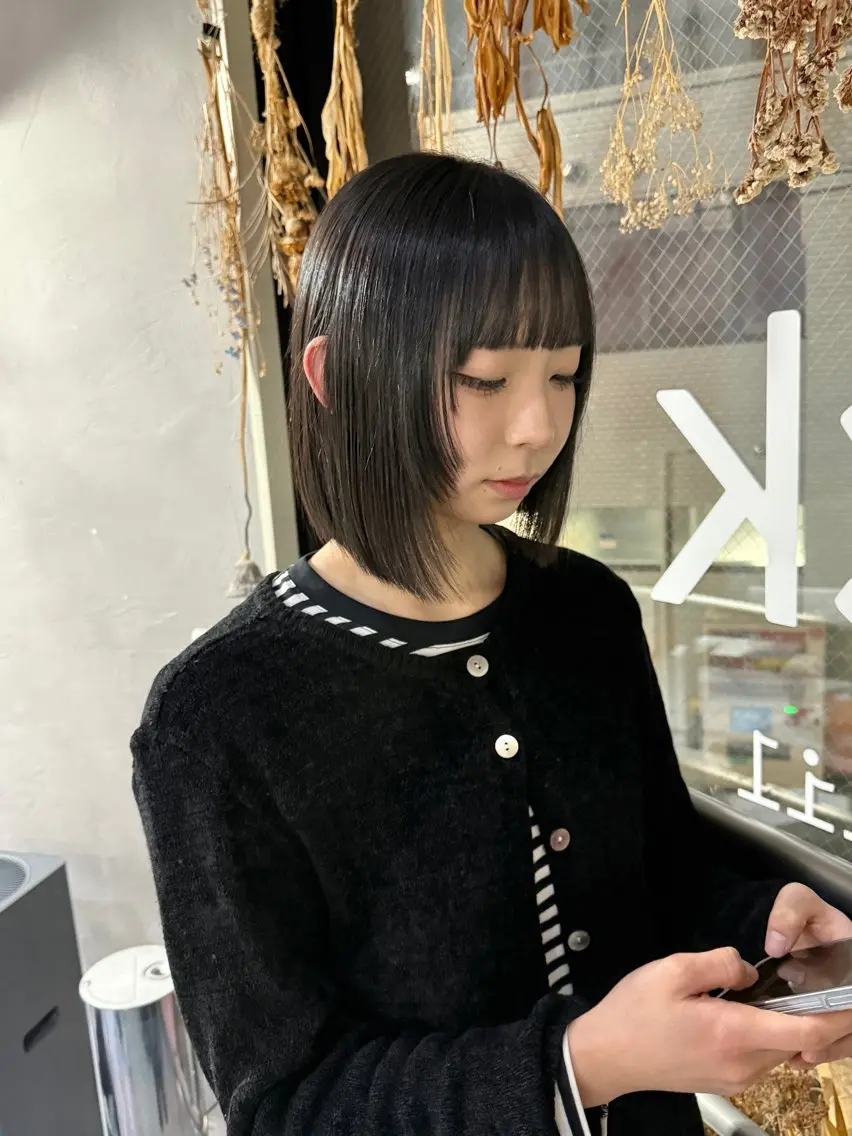 ミディアム ウルフ レイヤー パーマ🪐MANAのヘアスタイル