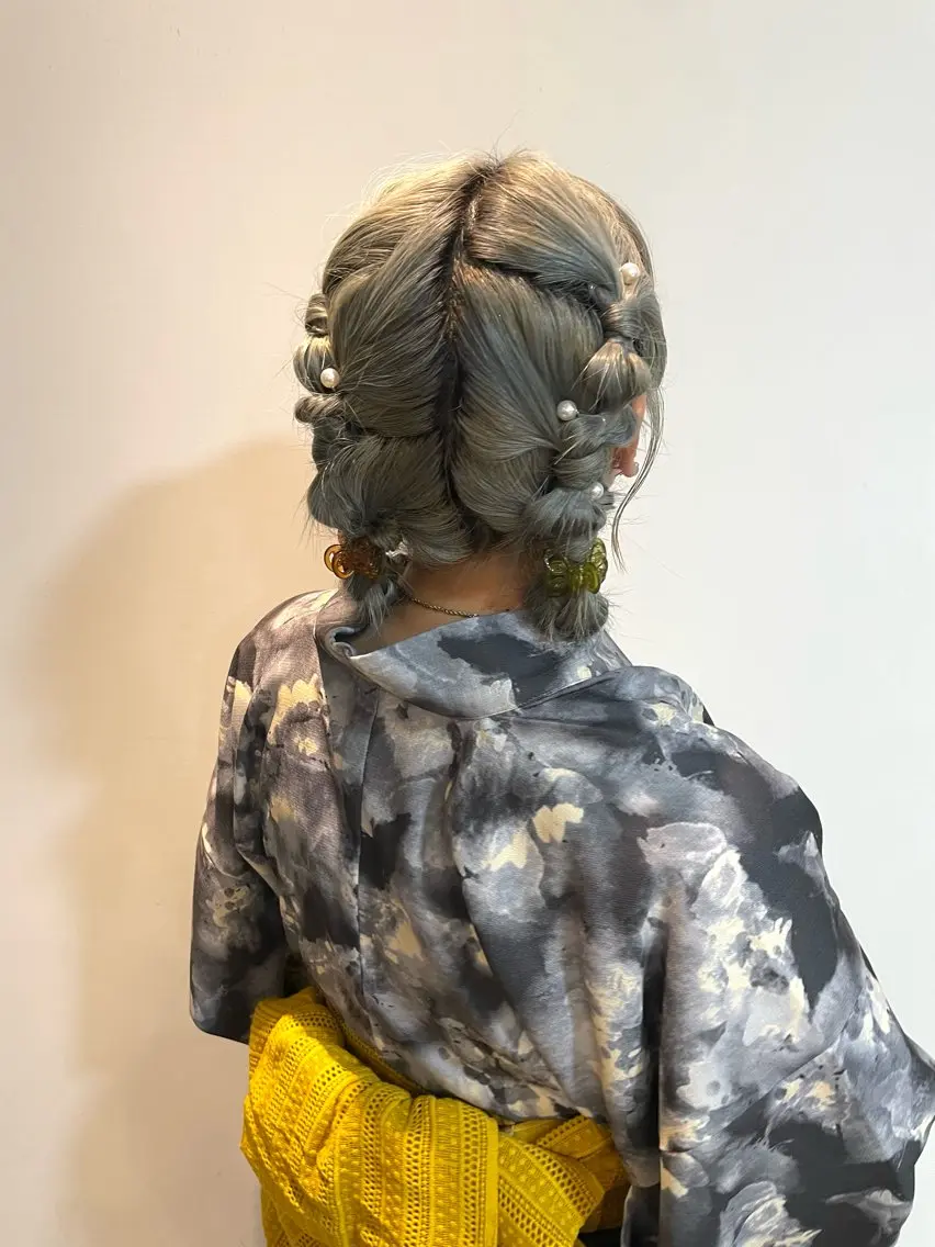 ミディアム ヘアアレンジ mizu🐾 hair braceのヘアスタイル