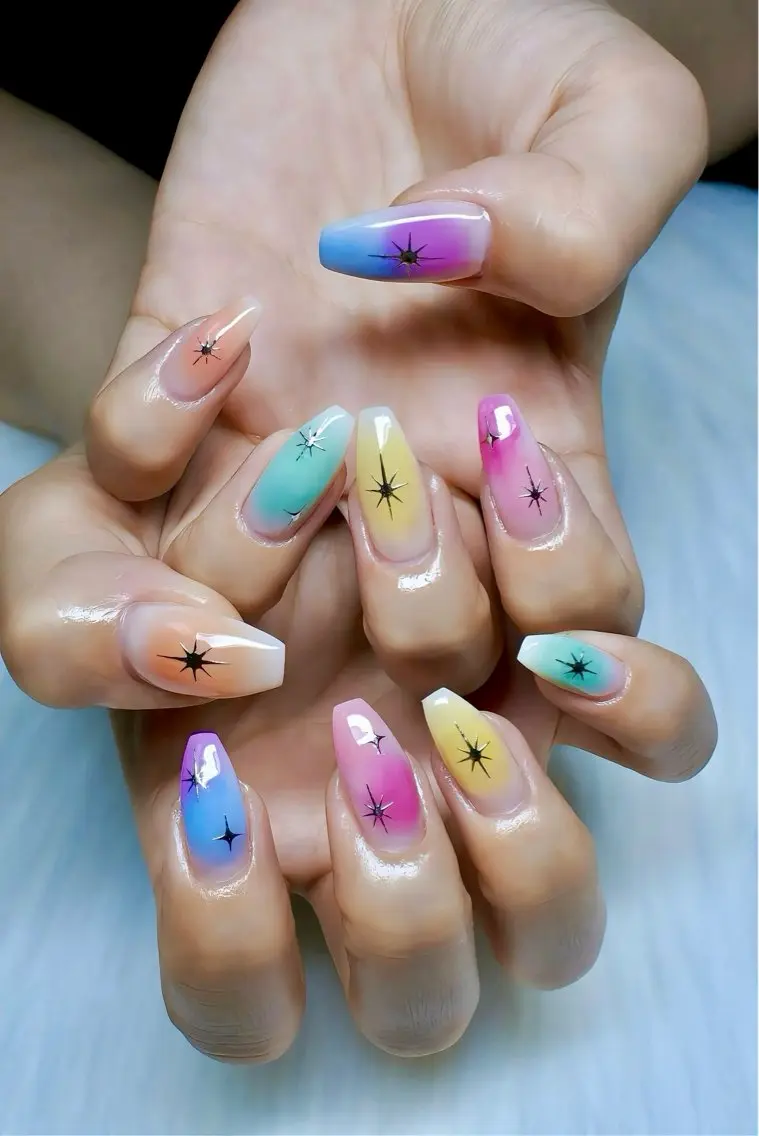 ネイル ハンドネイル nail room RAVAHLIAのネイルデザイン