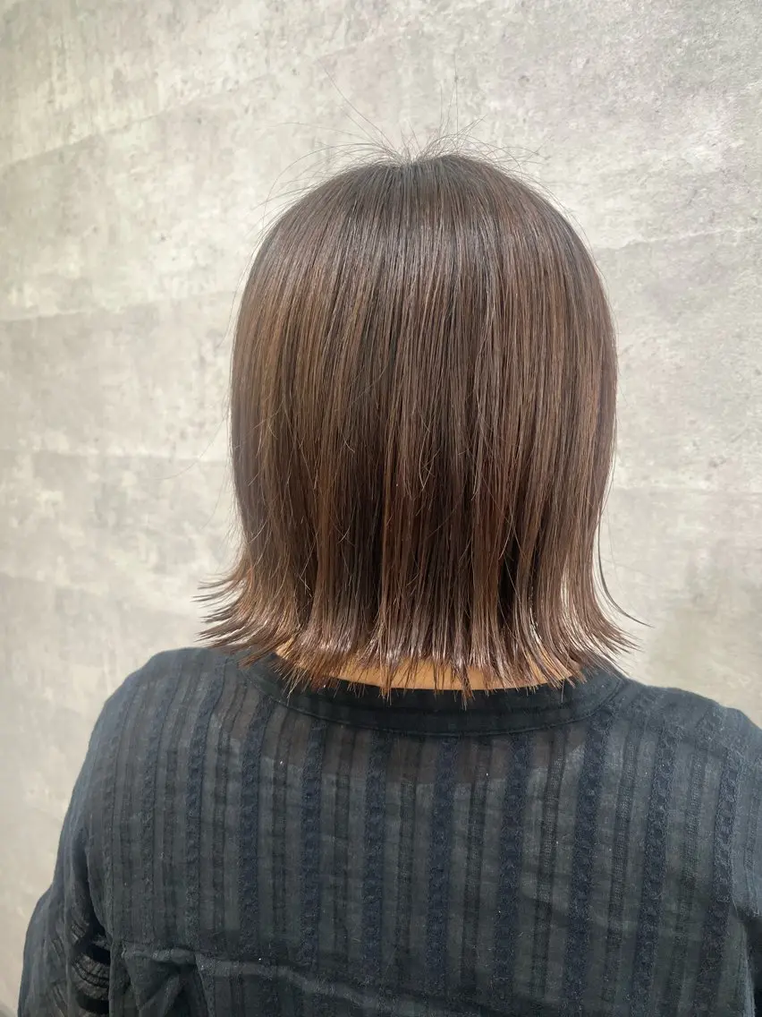 ミディアム カラー 山本 咲貴のヘアスタイル
