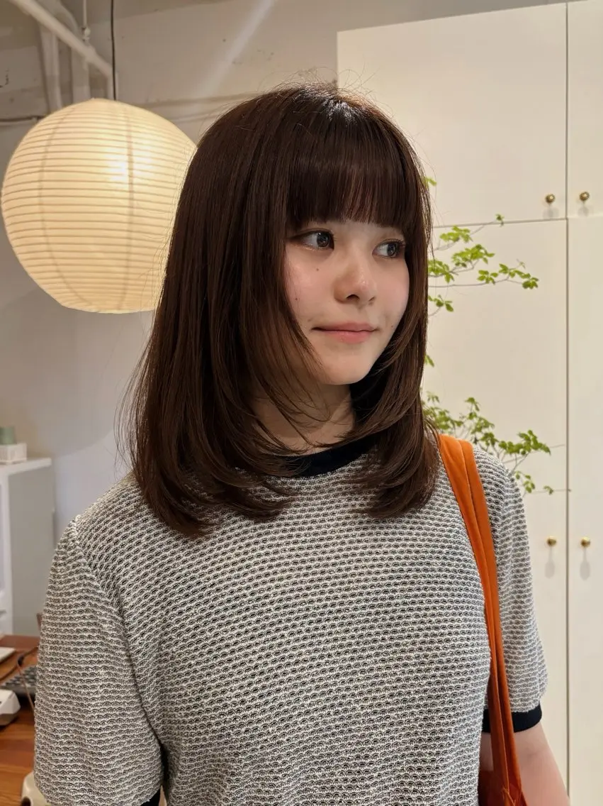 ミディアム レイヤーカット 🍑透明感hair ・NENE🍑のヘアスタイル