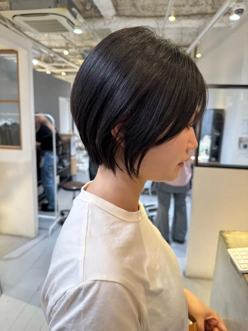 ショート ショートヘア ウラベヨシカ 似合わせショートボブのヘアスタイル