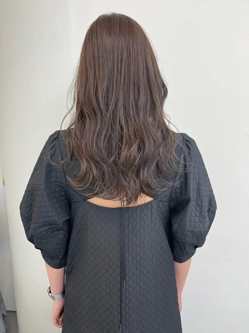 ロング 北野谷 篤のヘアスタイル