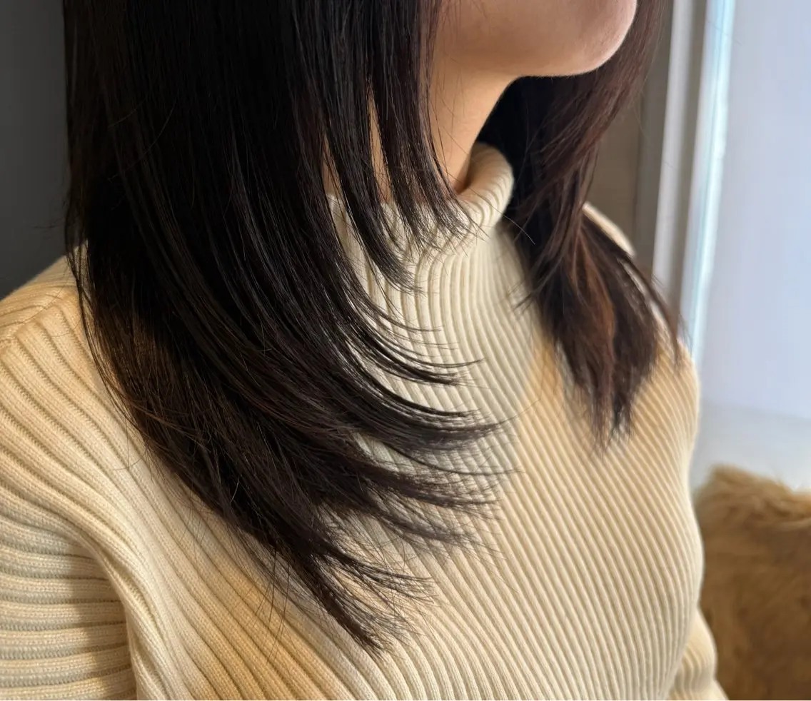 ミディアム 顔周りカット 黒木 美麗のヘアスタイル