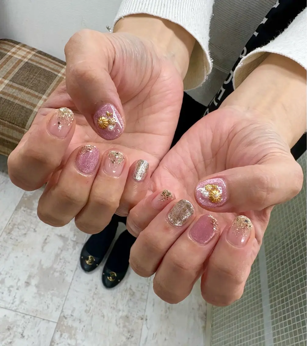 ネイル 吉田 里菜のネイルデザイン