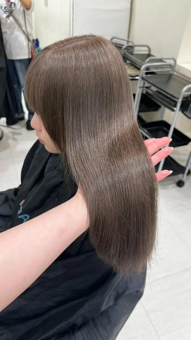 ロング カラー ヘアアレンジ ヘアカラー 韓国レイヤー＆ピンク 艶髪🩶maikoのヘアスタイル