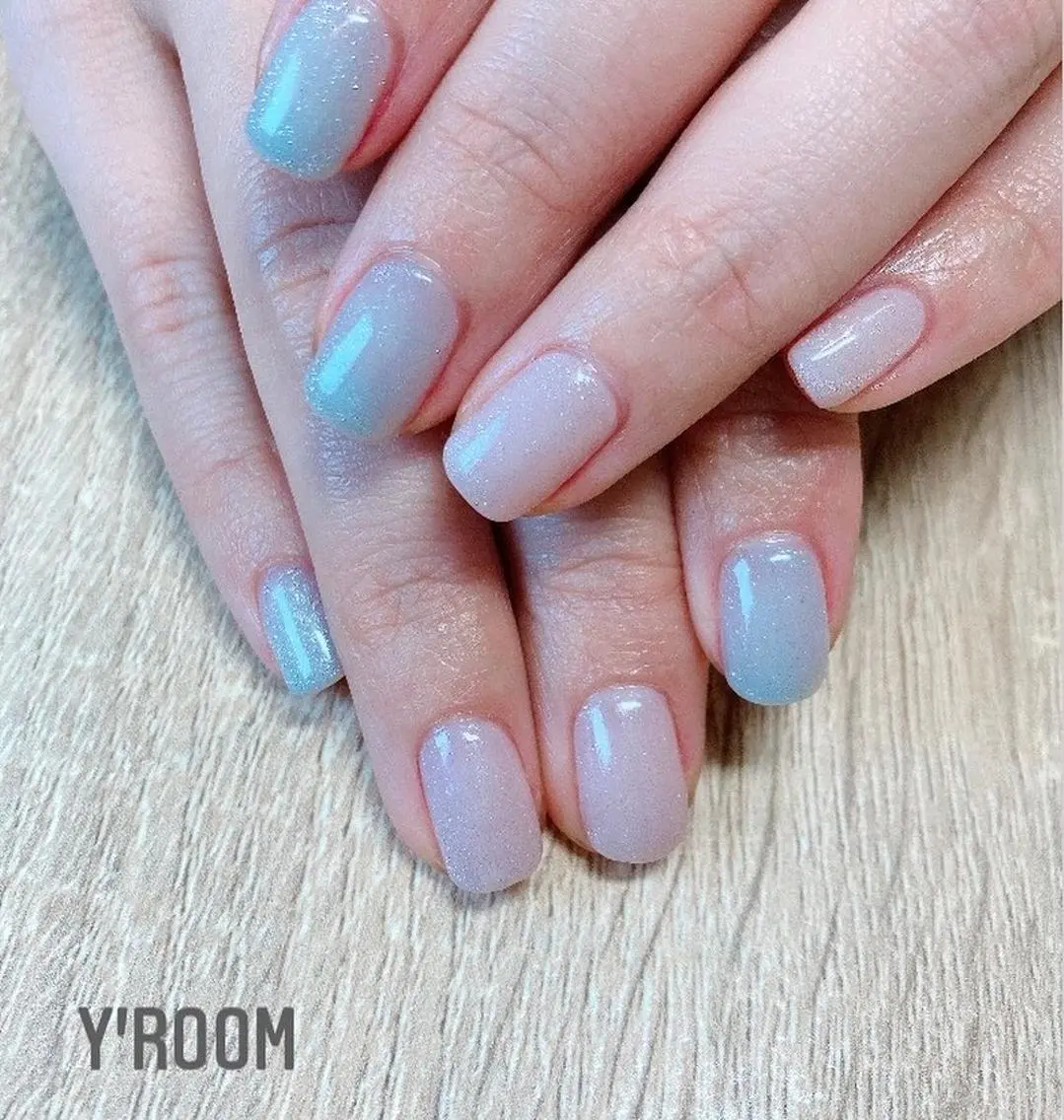 ネイル オーロラネイル フラッシュネイル フットネイル ジェルネイル 氷ネイル・うるうるネイル ハンドネイル YUKA （ネイリスト）のネイルデザイン