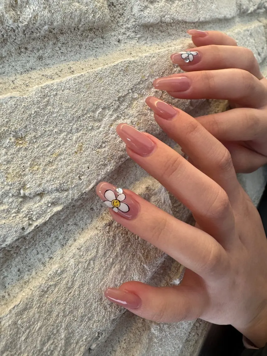 ネイル ハンドネイル ハンドケア Lililas💎 リリラースのネイルデザイン