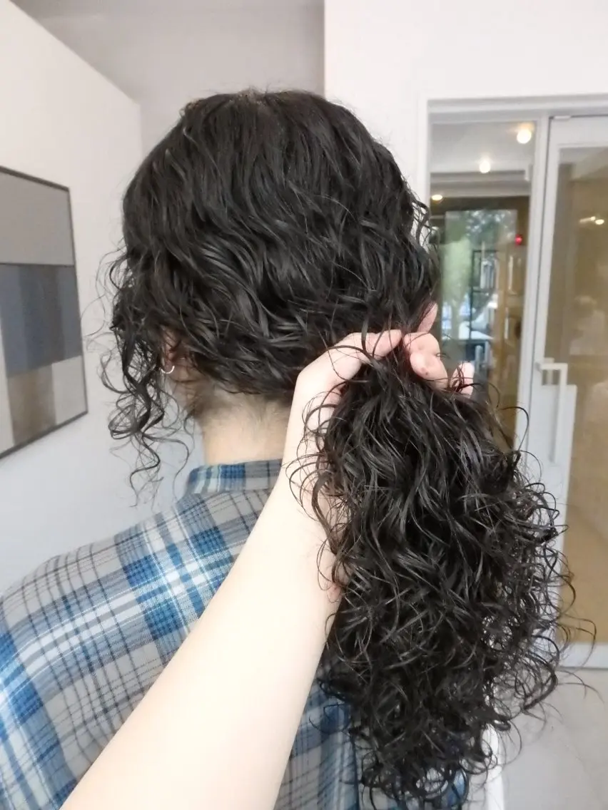 ロング パーマ 彩葉/ブリーチ/ カットモデル栄・伏見のヘアスタイル