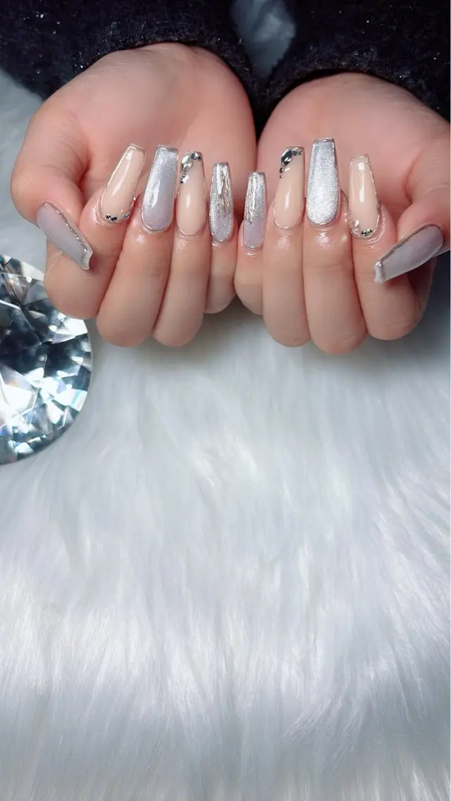 ネイル マグネットネイル ハンドネイル Kayo 💅のネイルデザイン