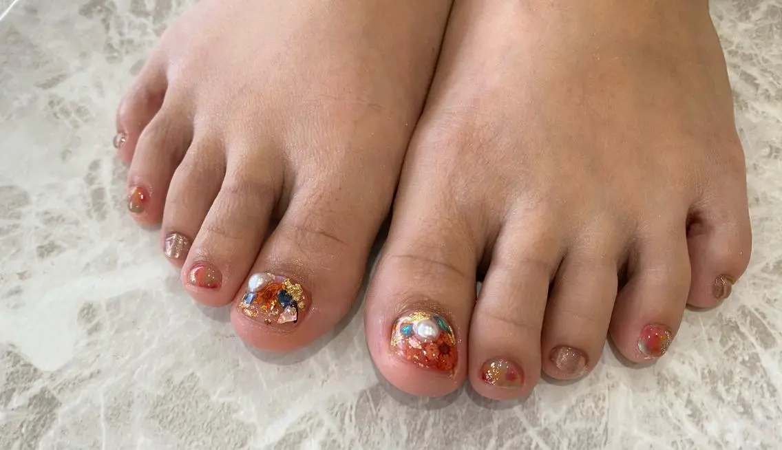 フットジェル♡親指2本アート付き オフ込の写真