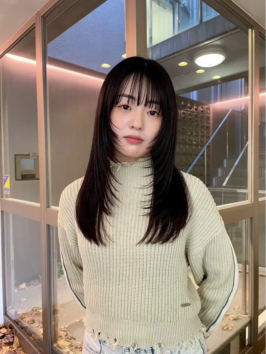 ロング カラー ヘアカラー トリートメント FILMS チサトのヘアスタイル
