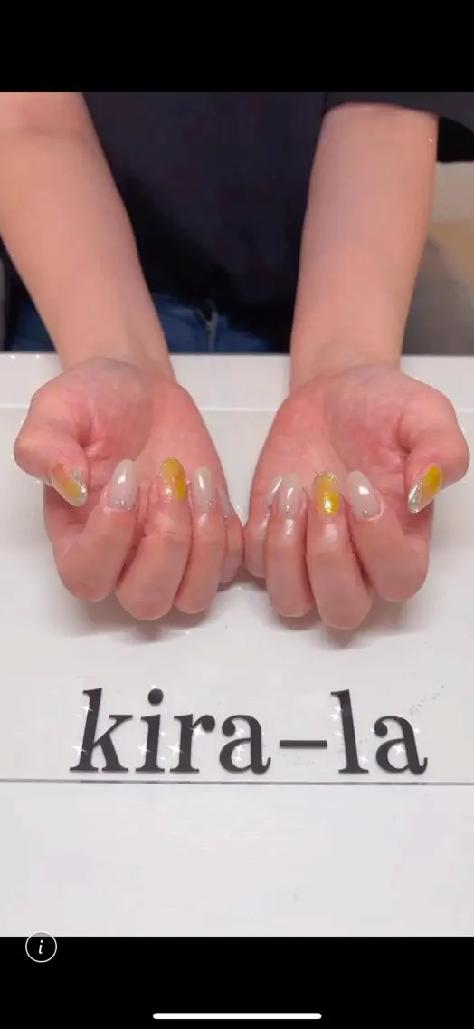 ネイル アートネイル グリーン ミラーネイル ニュアンスネイル オレンジ kira-la キララ･:*..のネイルデザイン