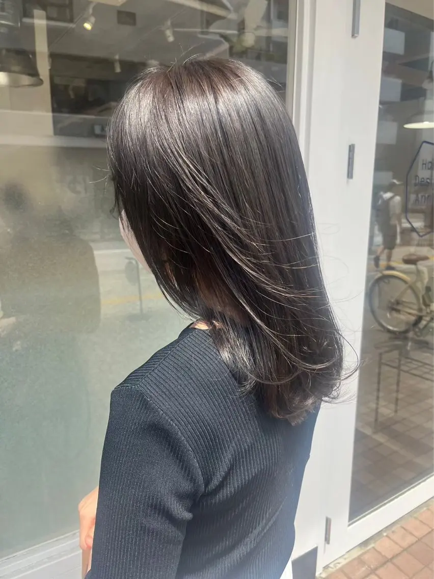 セミロング カット 縮毛矯正 まなべ さくらのヘアスタイル