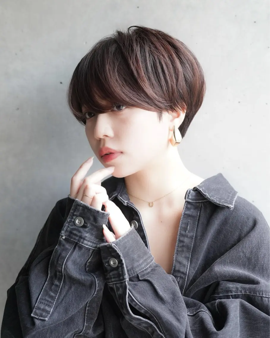 ショート カット ヘアカラー 辻口 俊のヘアスタイル