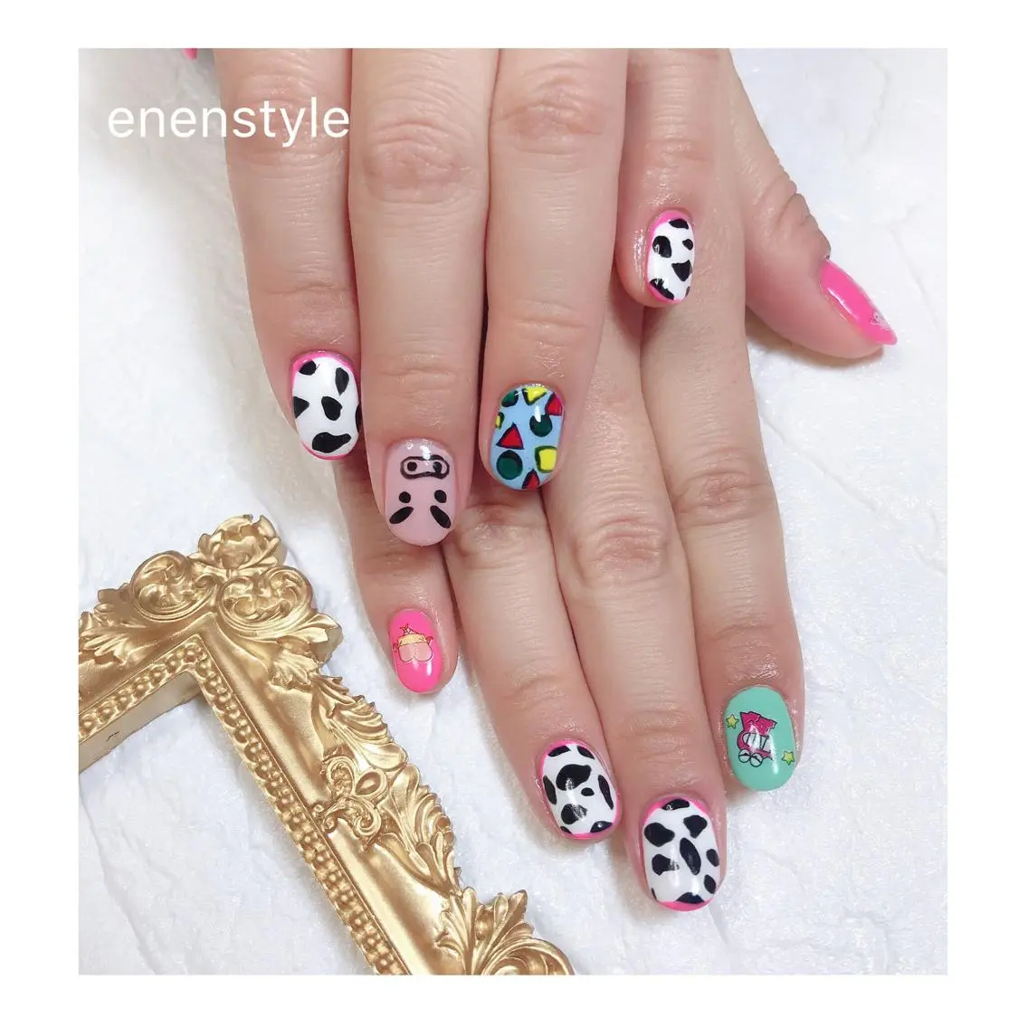 ショート ネイル ジェルネイル ニュアンスネイル オフィスネイル ワンカラーネイル ピンク 🐾enen style 🐾のネイルデザイン