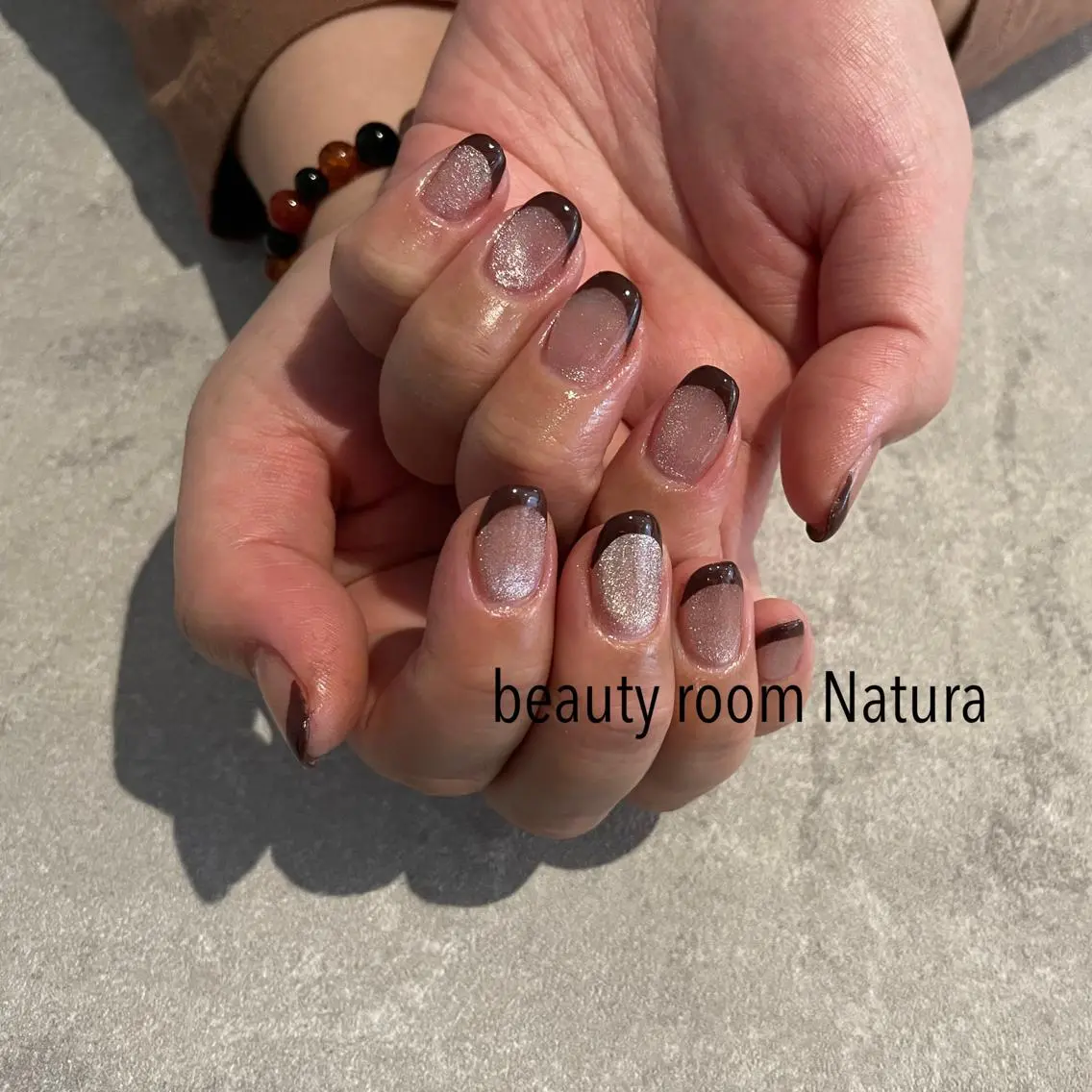 ネイル フレンチネイル マグネットネイル beautyroom Naturaのネイルデザイン