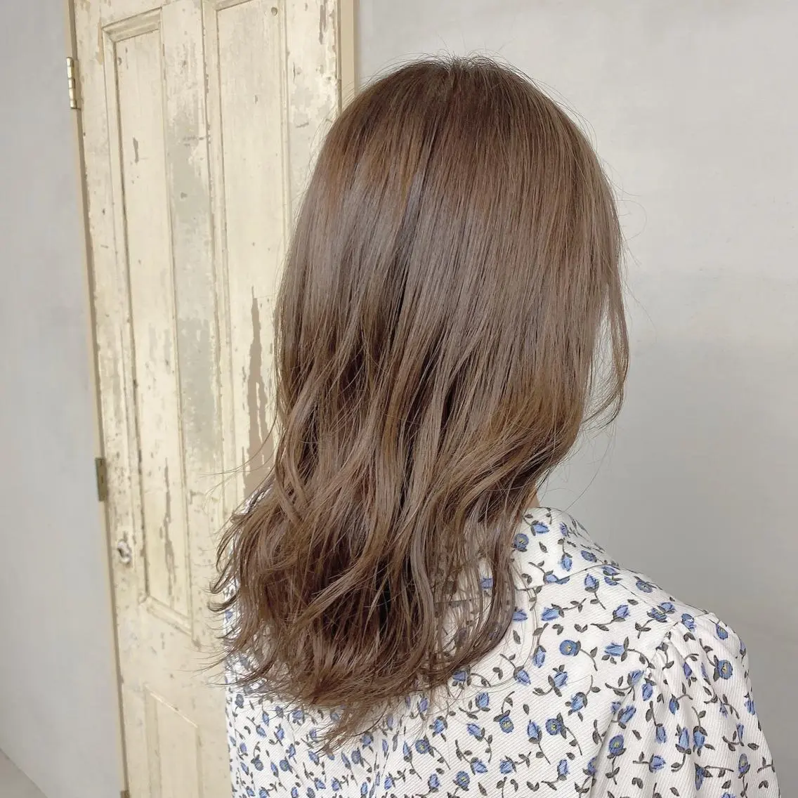 セミロング カラー ヘアアレンジ 🤍透明感カラー🤍 Ryujiのヘアスタイル