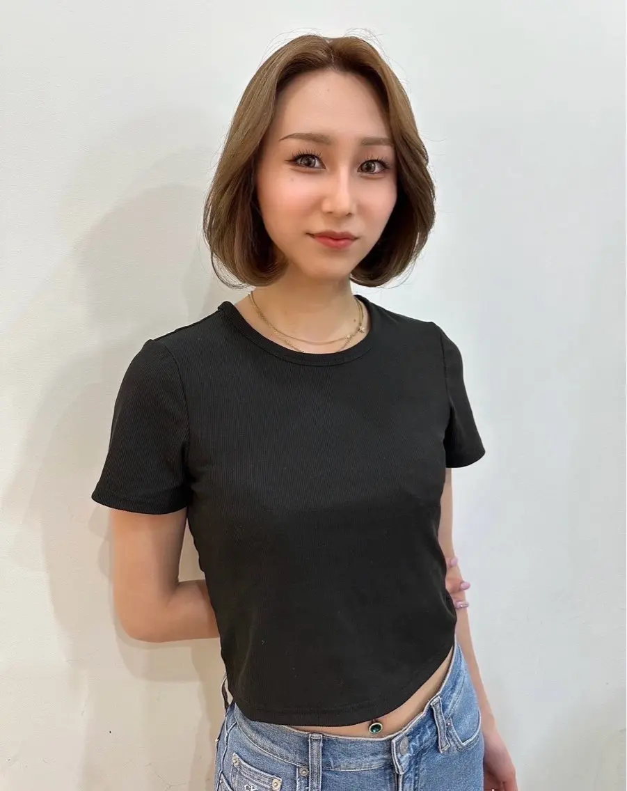 ミディアム カラー カット SLOW🫧 ルナ🫧のヘアスタイル