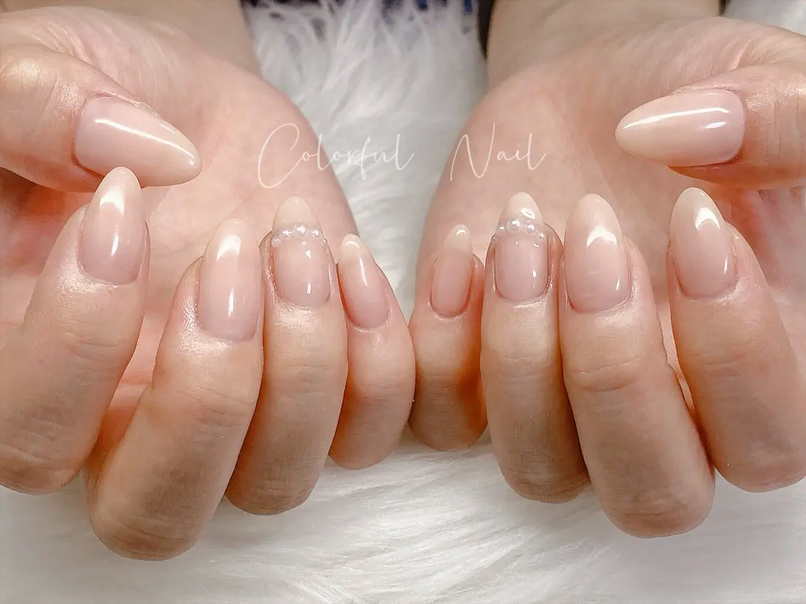 ネイル フラッシュネイル フットネイル フレンチネイル ジェルネイル ガラスフレンチ ハンドネイル 🎀Colorful 💅Nailのネイルデザイン