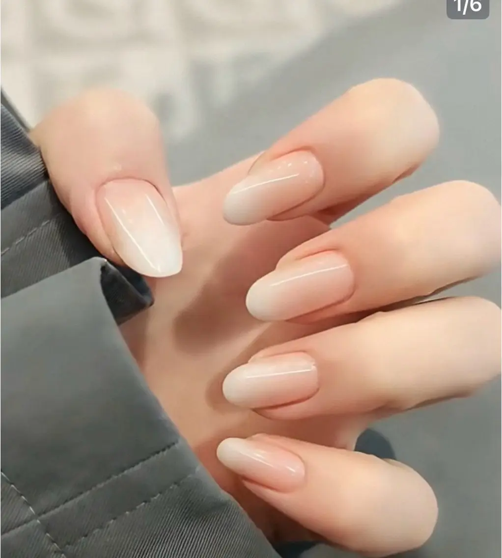 セミロング ハンドネイル AMI Nailsalonのネイルデザイン