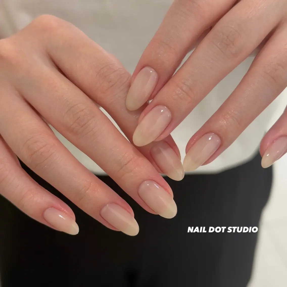 ネイル ハンドネイル NAILDOTSTU DIO SEINAのネイルデザイン