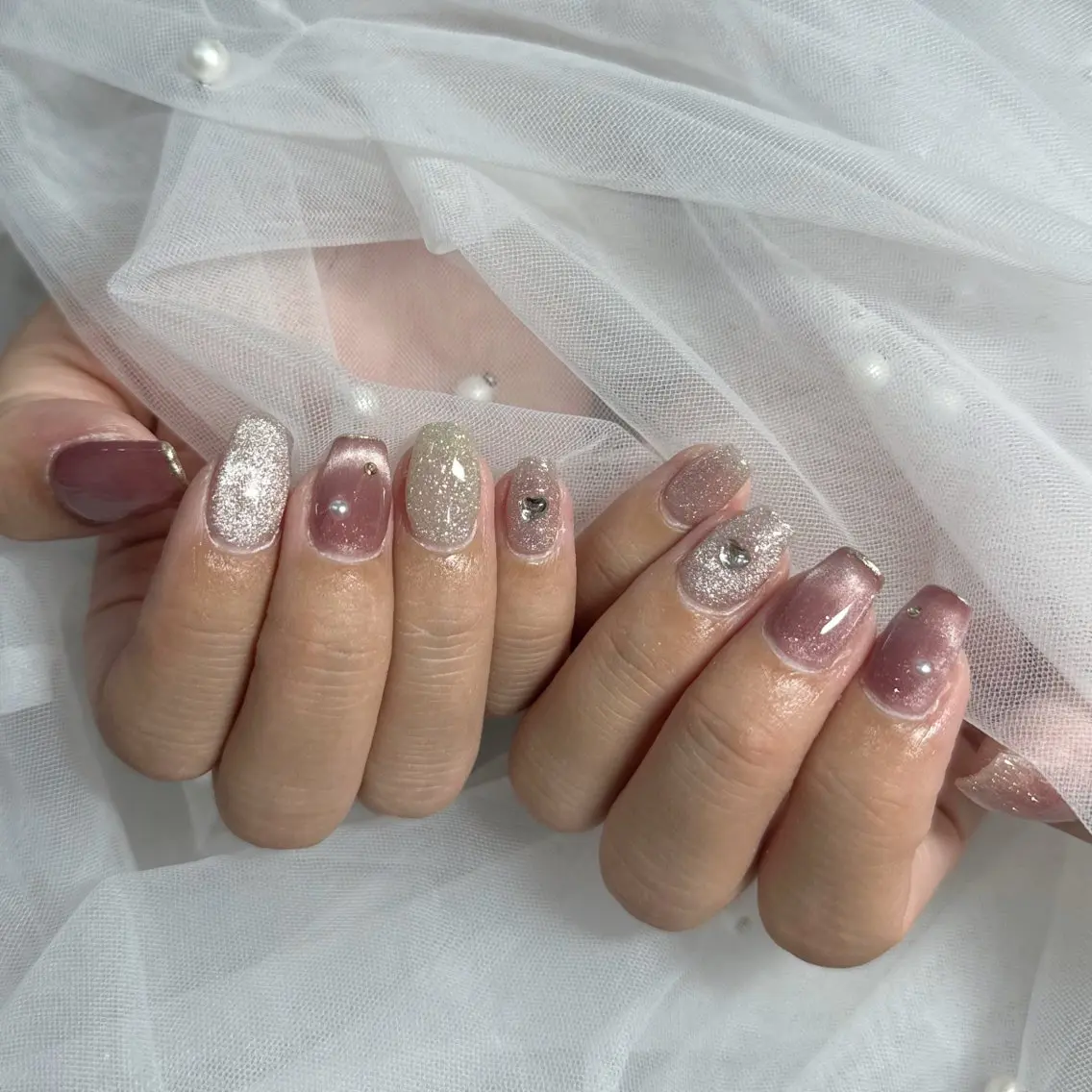 ネイル ハンドネイル フットネイル LAVISH nanamiのネイルデザイン