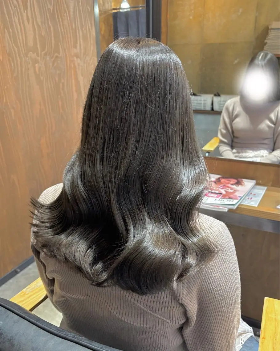 ロング カット ヘアカラー トリートメント pins 🦋sakiのヘアスタイル