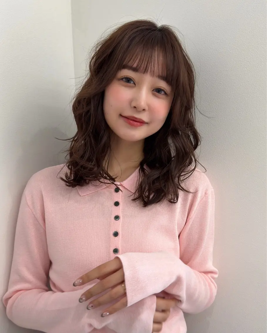 ミディアム パーマ ミディアムパーマ 髪質改善カラー Unami 太田英寿のヘアスタイル