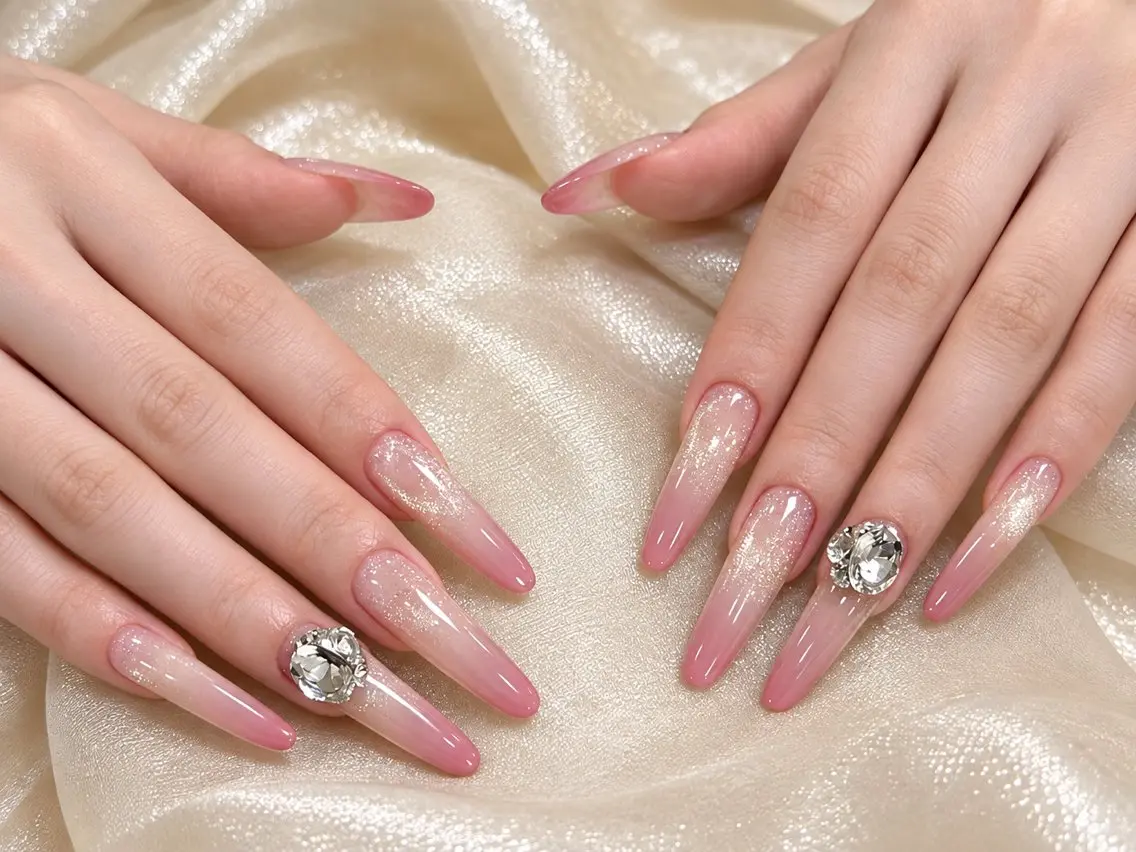 ネイル チークネイル 長さ出し フットネイル フレンチネイル ジェルネイル Saran Nailstudioのネイルデザイン