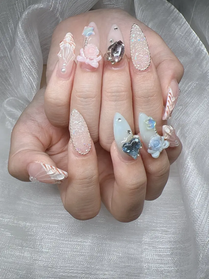 ネイル 長さ出し グラデーション キラキラネイル マグネットネイル ニュアンスネイル Lee Nails チップ長さだし専門店のネイルデザイン