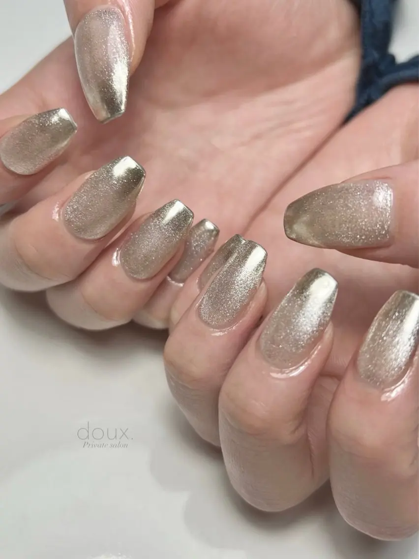 ネイル マグネットネイル シンプルネイル ハンドネイル doux. nailのネイルデザイン