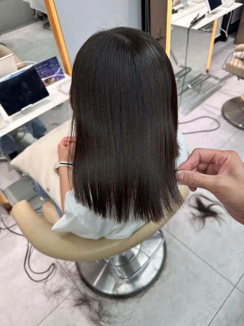 セミロング カラー カット 縮毛矯正 トリートメント 《髪質改善✖️オリー ブ🧸》小嶋拓也のヘアスタイル