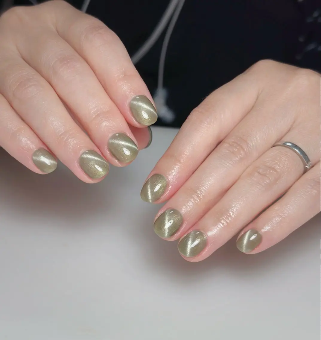 ネイル オーロラネイル 長さ出し フットネイル 韓国ネイル ラメ(グリッター) 👍thumbs up nail👍のネイルデザイン