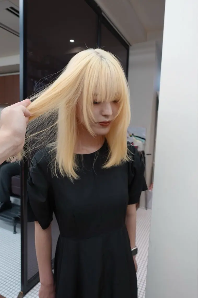 ミディアム カラー レイヤー専門家 ダブルカラー修のヘアスタイル