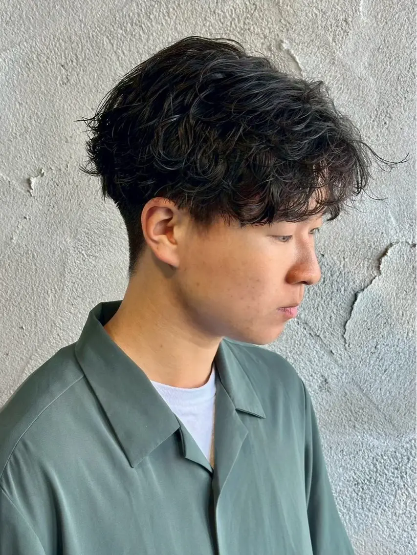 ショート カット 山川 綾也のヘアスタイル
