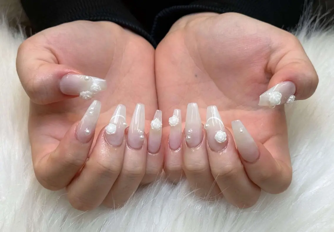 ネイル アートネイル フレンチネイル ジェルネイル ニュアンスネイル オフィスネイル Nie Nail Shinokuboのネイルデザイン
