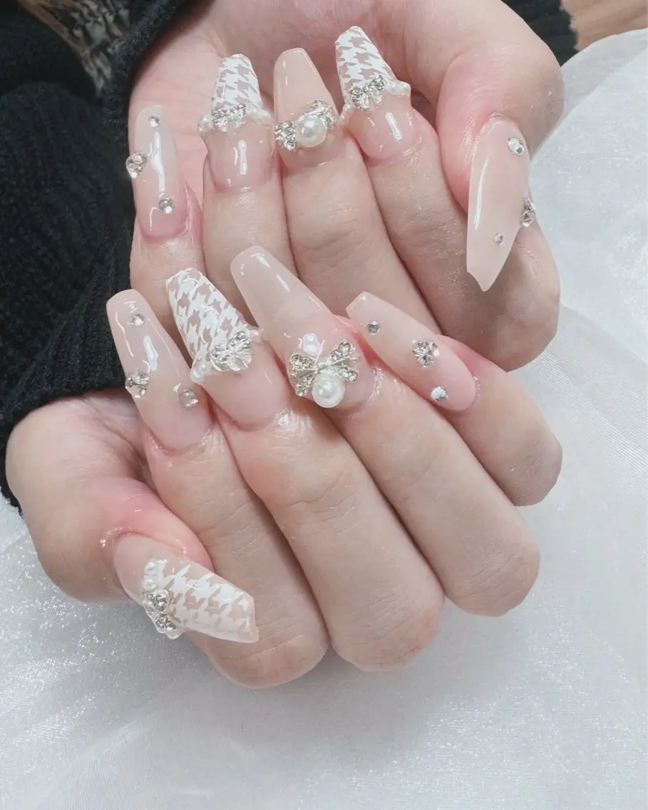ネイル チークネイル フットネイル フレンチネイル 韓国ネイル 持ち込み candy nail 韓国風ワンホンネイルのネイルデザイン
