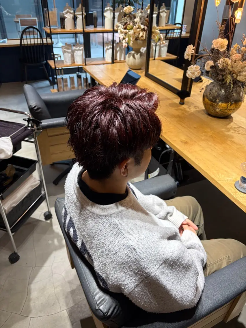 カラー メンズ ブラウンカラー レッドカラー ヘアカラー 大参 花のヘアスタイル