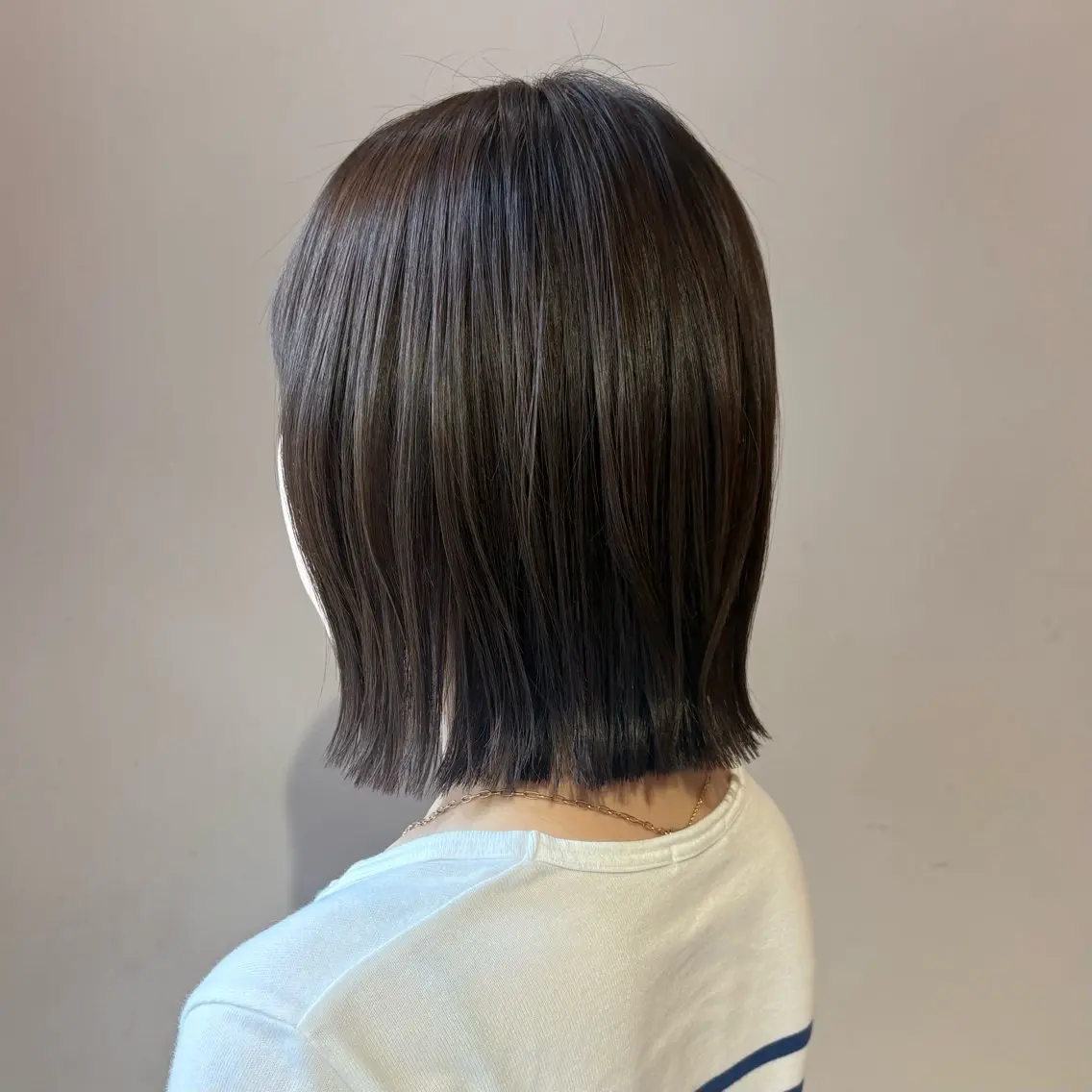 ショート カラー 切りっぱなしボブ ブラウンカラー 透明感カラー ボブ トリートメント カット ヘアカラー トリートメント Riri/ボブ/顔 周り/レイヤーカットのヘアスタイル