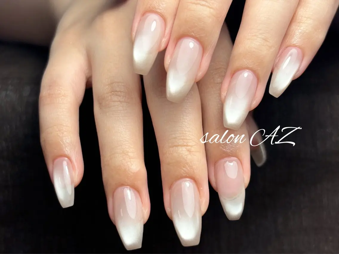 ネイル アートネイル 長さ出し フットネイル フレンチネイル ジェルネイル salon AZのネイルデザイン