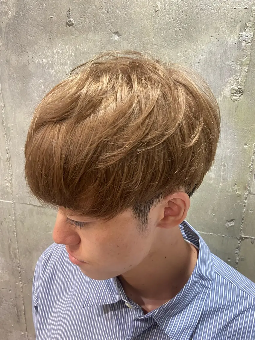 カラー メンズ メンズブリーチ ブリーチ ヘアカラー 窪田 欣恭のヘアスタイル