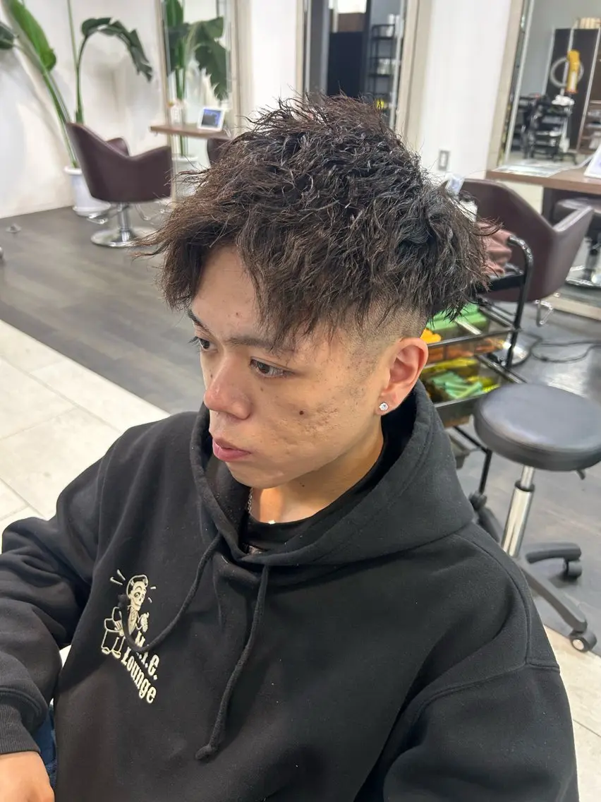 ショート パーマ メンズ フェードカット メンズパーマの達人 / タカシマダイスケのヘアスタイル