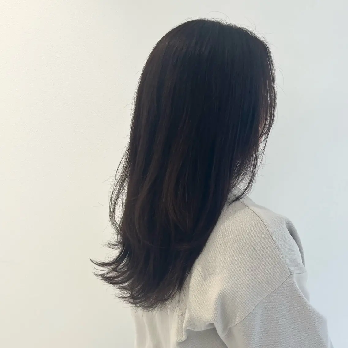 ロング カラー 加美山 芽衣のヘアスタイル