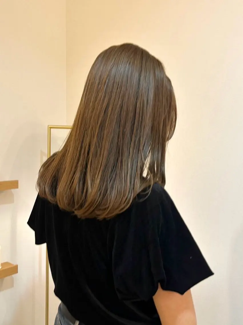 ミディアム トリートメント 艶カラー/透明感 /ヒグチアオイのヘアスタイル